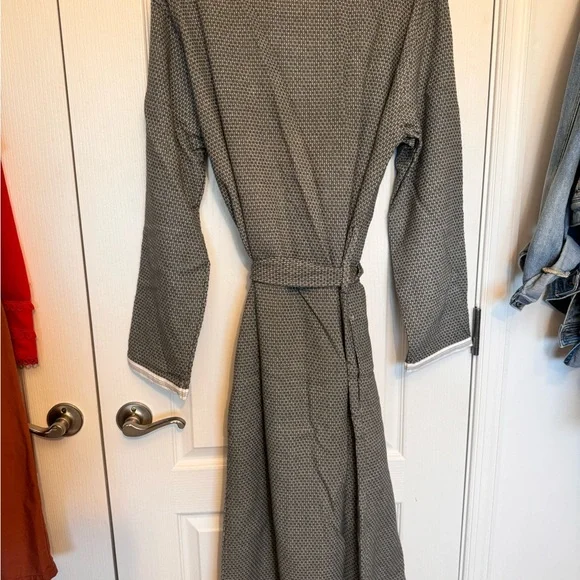 COYUCHI X ANTHROPOLOGIE UNISEX ROBE - Picture 10 of 10